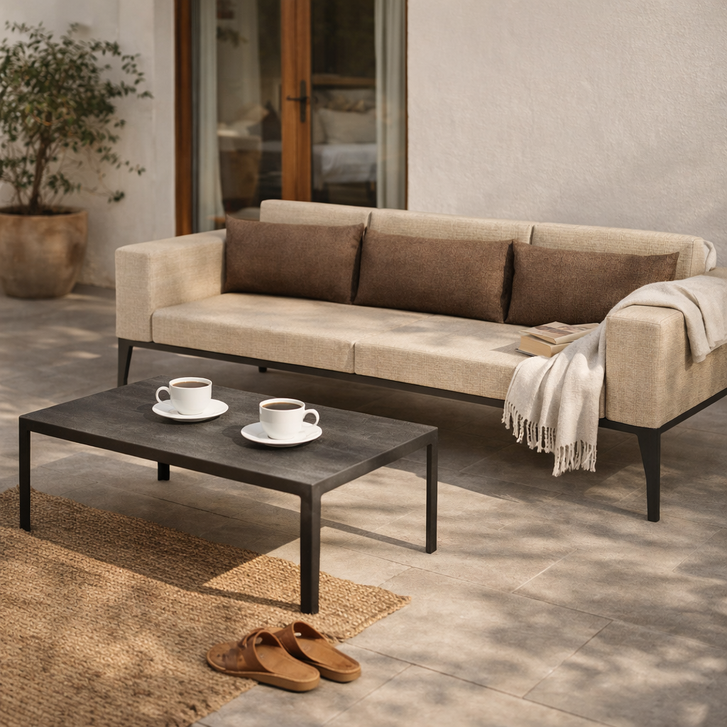THREE SEATER SOFA (AHO/061/003)