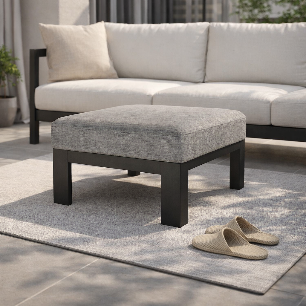 OTTOMAN WITH CUSHION (AHO/050/008)