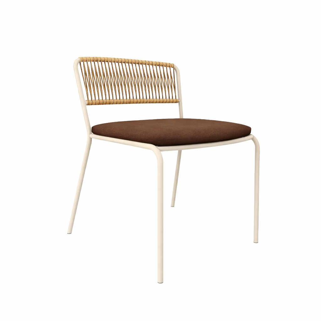 CHAIR WITH CUSHION (AHO/014/001)