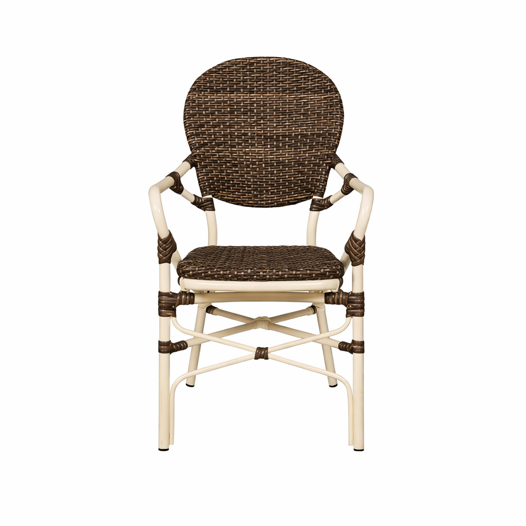 BRITTANY AHCH.009.001