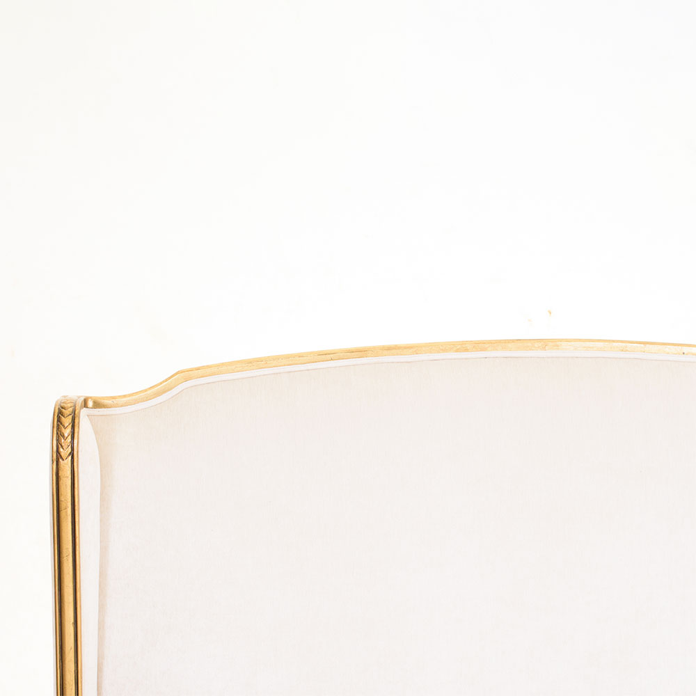 Luxurious Ivory King Bed Set