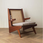 Contemporary Rattan Kangaroo Lounge Chair