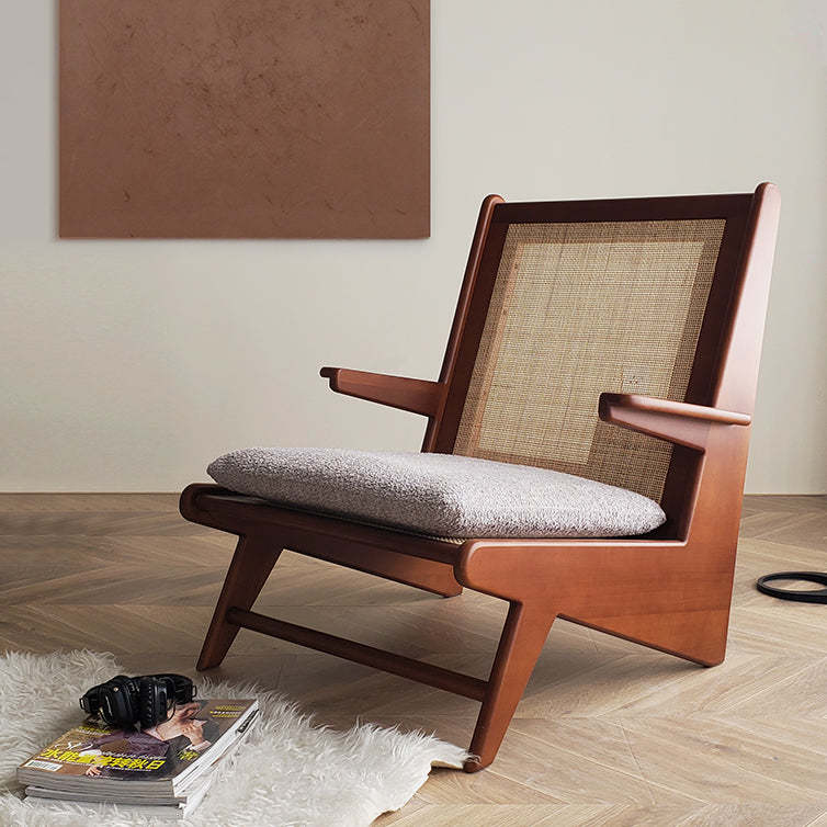 Contemporary Rattan Kangaroo Lounge Chair